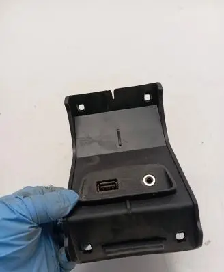 Ford Ranger USB socket connector AB3921045L70D
