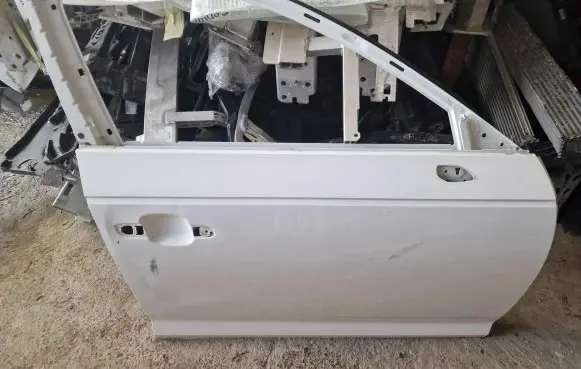 Audi A4 S4 B9 Front door