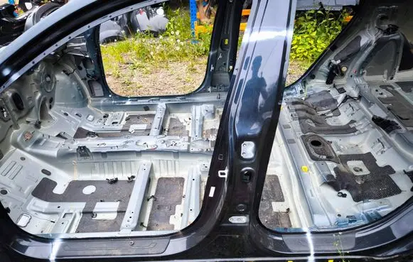 KIA Optima Pillar (middle) 