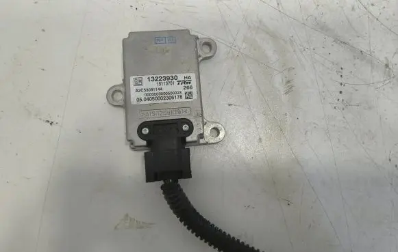 Opel Vectra C ESP acceleration yaw rate sensor 13223930