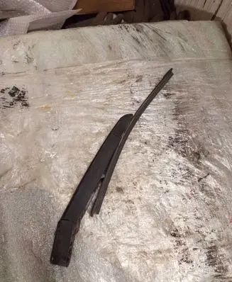 KIA Niro Rear wiper blade arm 