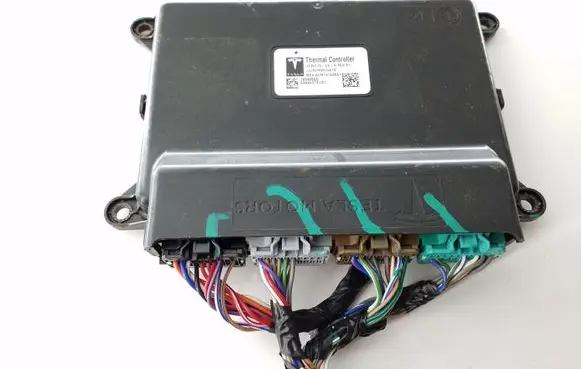 Tesla Model S Other control units/modules 103421500A