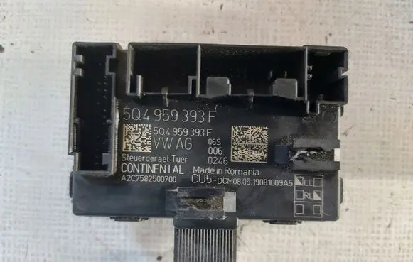 Volkswagen Golf VII Other control units/modules 5Q0959393F
