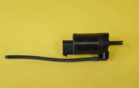 Renault Clio II Windscreen/windshield washer pump 7700802336