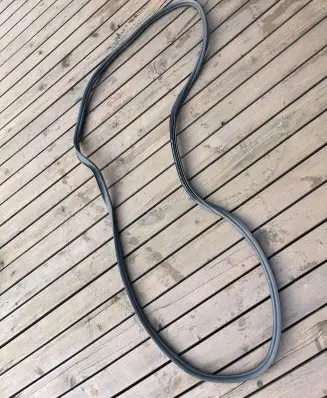Trunk rubber seal (body)