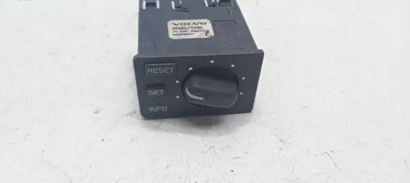 Volvo S40, V40 On-board computer control switch 30857598