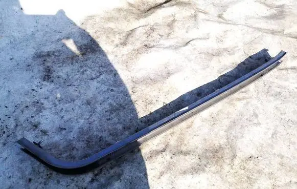 Mazda 5 Sliding door trim 