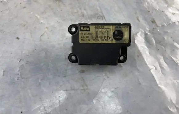Opel Vectra C A/C air flow flap actuator/motor 09180203 006967E05 8201011402