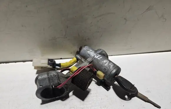 Nissan Sunny Ignition lock 