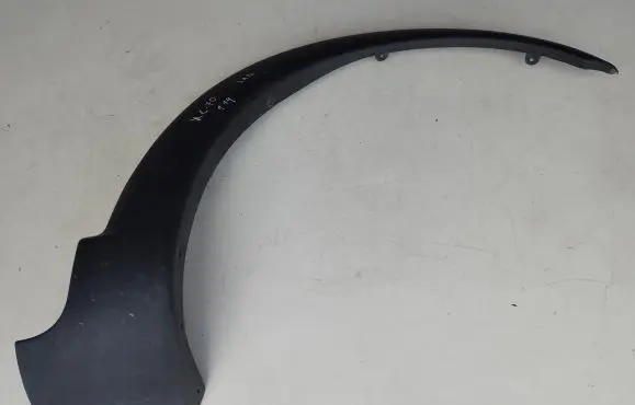 Volvo XC70 Front arch trim 30678044