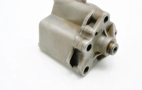 Ford Mondeo Mk III Oil pump 1S7G-6600