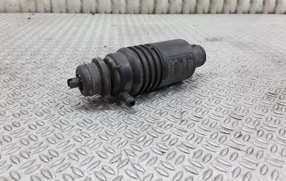 Audi A4 S4 B5 8D Windscreen/windshield washer pump 4A0955651