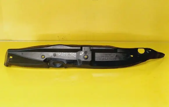 Mercedes-Benz C W203 Front arch trim A2038890125