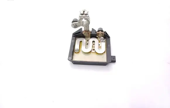 Mercedes-Benz E W212 Battery relay fuse A0009061505