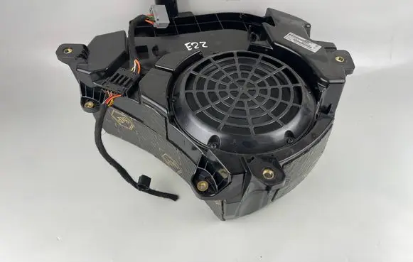 Porsche Cayenne (92A) Subwoofer speaker 7P5035481D