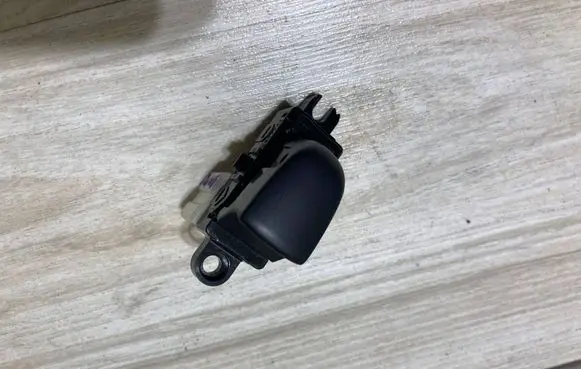 Nissan Juke II F16 Quarter vent window switch 23417sn