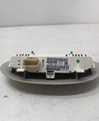 Chrysler Voyager Climate control unit P05005009AD VR6330C