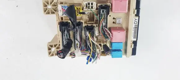 Lexus RX 330 - 350 - 400H Fuse box set DY2JYDQ 052308