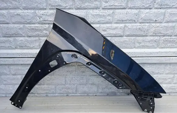 Lexus UX Fender