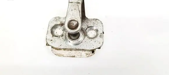 Chevrolet HHR Front door lock loop/hook striker 15825600