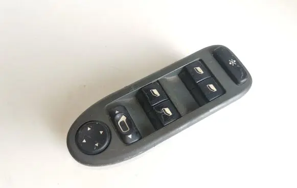 Citroen C5 Electric window control switch 96326945ZJ