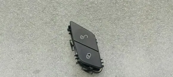 Mercedes-Benz C W205 Central locking switch button A2059055151