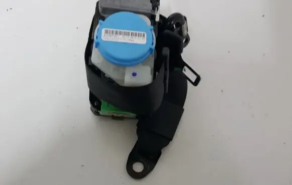 Audi A5 8T 8F Front seatbelt 8F0857731