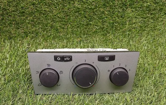 Opel Astra H Climate control unit 13308174 90151314000 901513140002