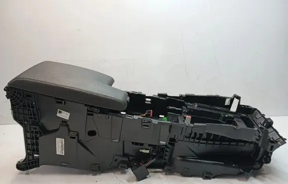 Jaguar F-Pace Center console HK83045J40A