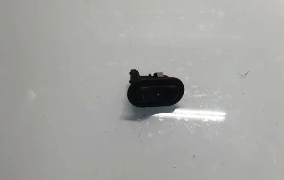 Opel Zafira A Electric window control switch 13363100 90561386