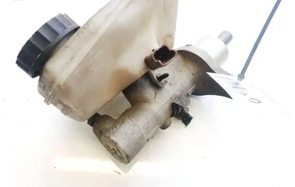 Master brake cylinder