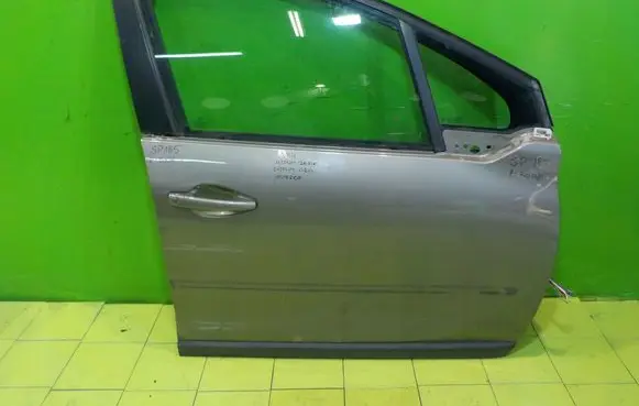 Peugeot 2008 I Front door PRZOD SP185