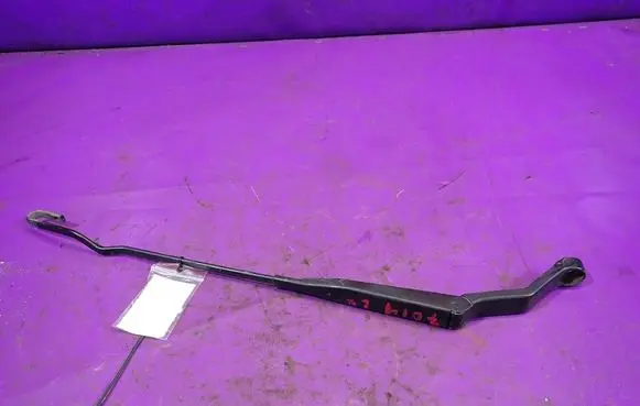 Volvo S40, V40 Front wiper blade arm