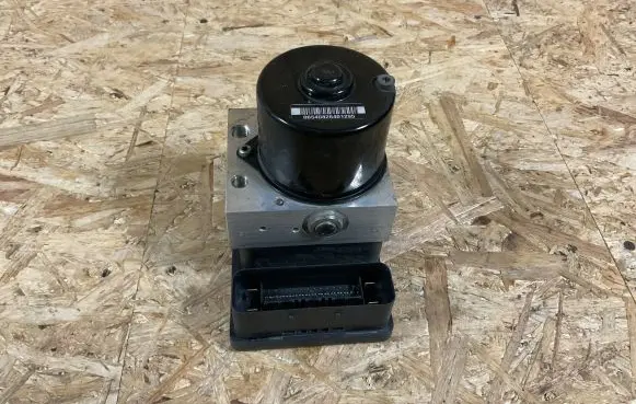 Volvo V50 ABS Pump 30794730AA 000001251F1 10096004293