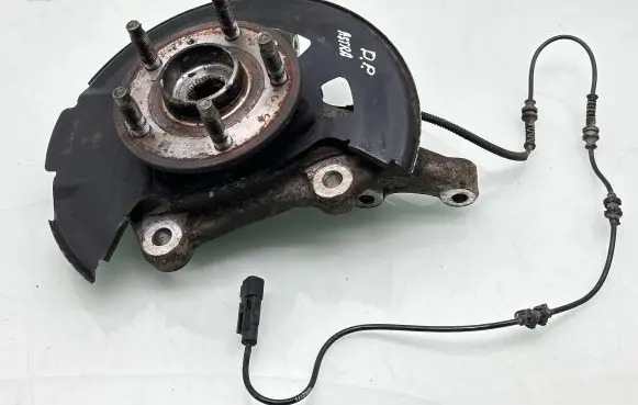 Opel Astra K Front wheel hub 13517459 2410400000000