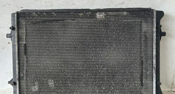 Audi A4 S4 B7 8E 8H Coolant radiator 5K0121251H