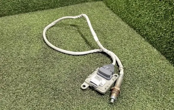 Opel Vivaro Lambda probe sensor 227908539R SNS147A A3C0069070001