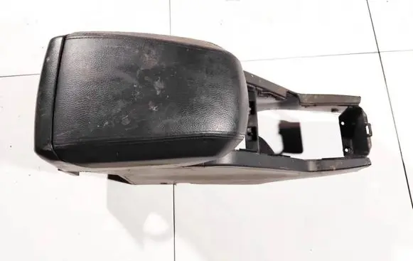 Chevrolet Captiva Armrest
