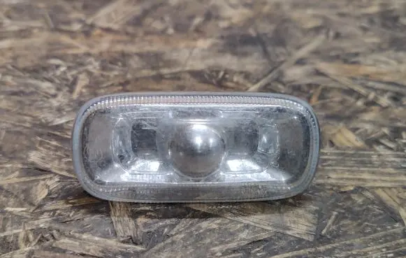 Audi A4 S4 B7 8E 8H Front fender indicator light 8E0949127