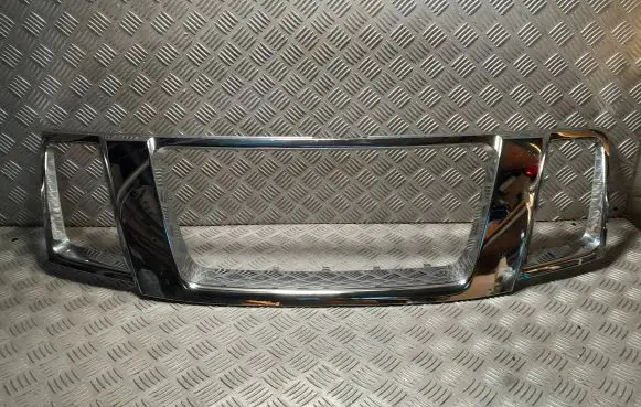 Nissan Pathfinder R51 Front bumper upper radiator grill 623107S00A EVV6907