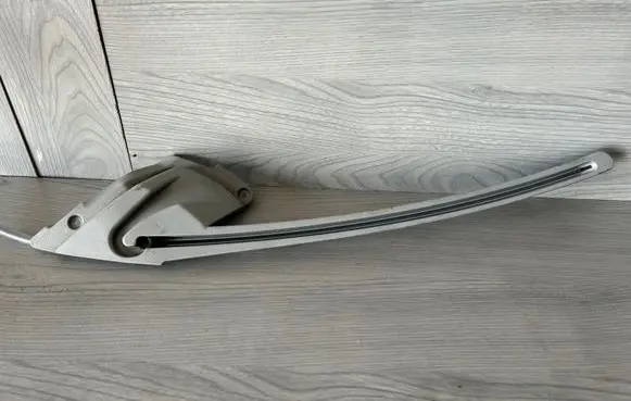 Mercedes-Benz E W211 Parcel shelf load cover mount bracket A2118600222