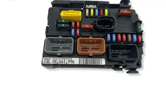Peugeot 308 BSM Control unit 9667199780