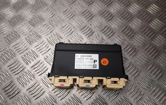 Mercedes-Benz ML W166 Seat control module A1669001403