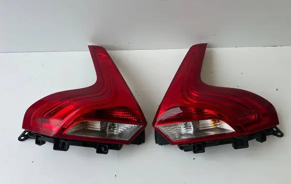 Volvo V40 Rear/tail lights 31395845 31395844