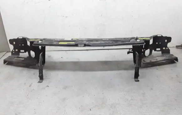 Top upper radiator support slam panel