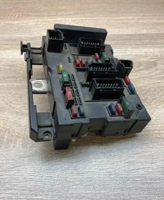 Peugeot 206 Fuse module