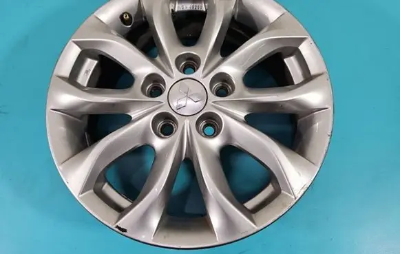 R16 alloy rim