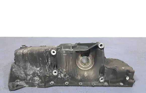 BMW M4 F82 F83 Oil sump 8053425