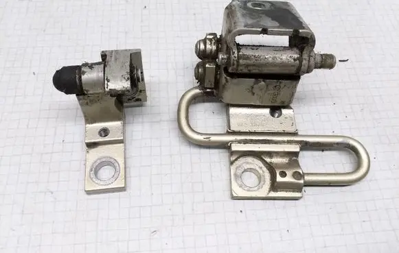 Volkswagen Bora Rear door hinge set 1J4833412C