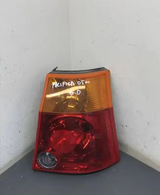 Chrysler Pacifica Rear/tail lights 04557530